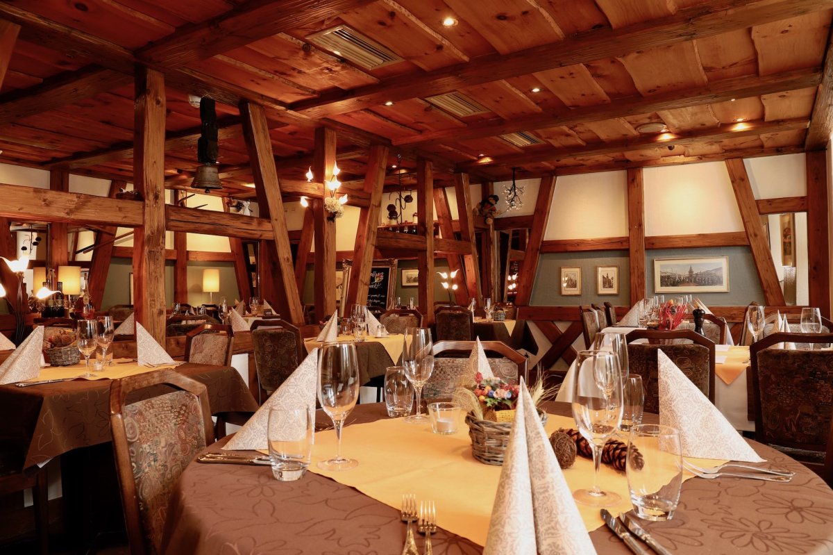 Hotel-Restaurant Weisses Kreuz